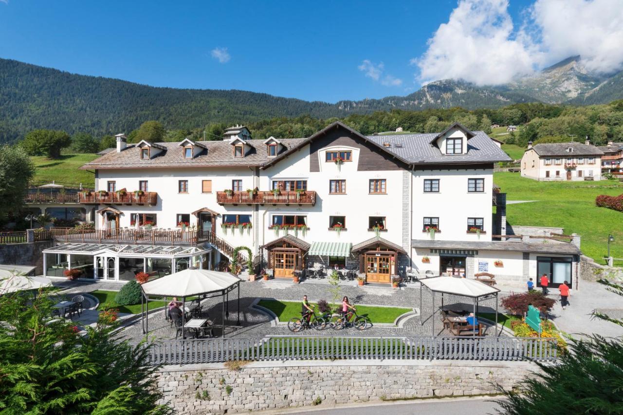 Albergo Edelweiss - Larespa Кродо Екстер'єр фото