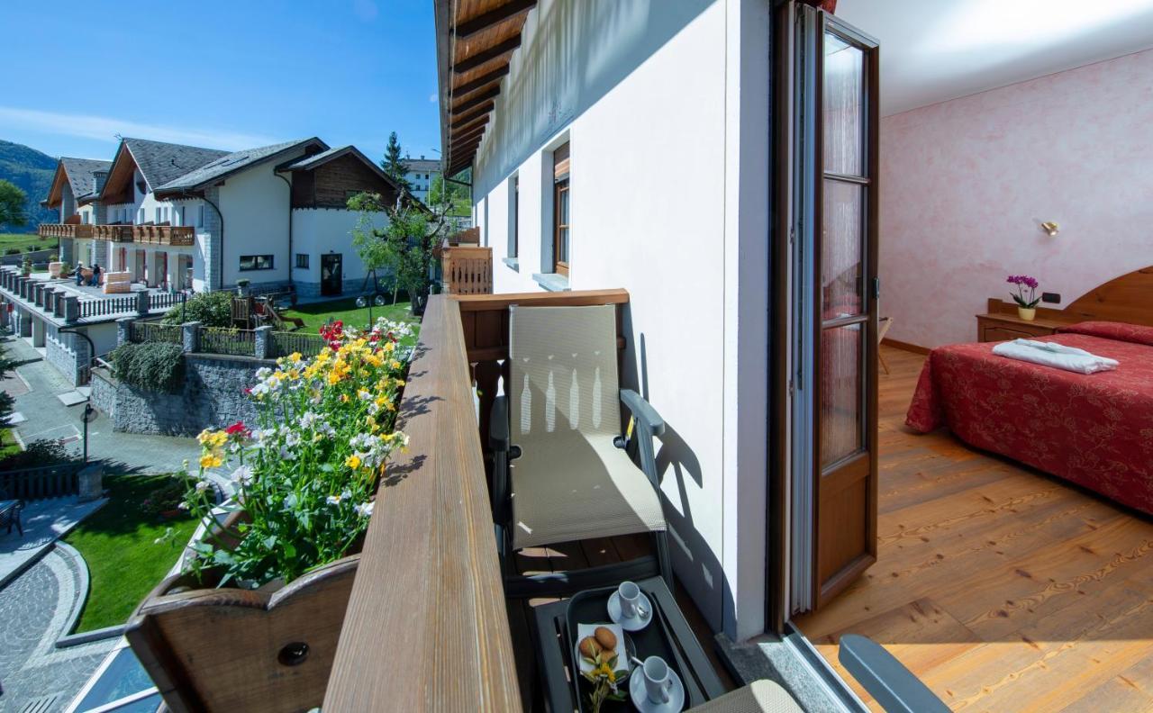 Albergo Edelweiss - Larespa Кродо Екстер'єр фото